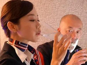 ông xã địt trộm, người vợ đến sống cùng con trai và cái kết