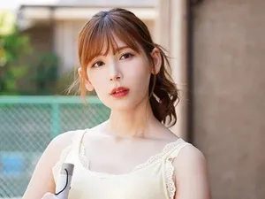 Lão giáo sư dam dang và cô học trò gương mẫu